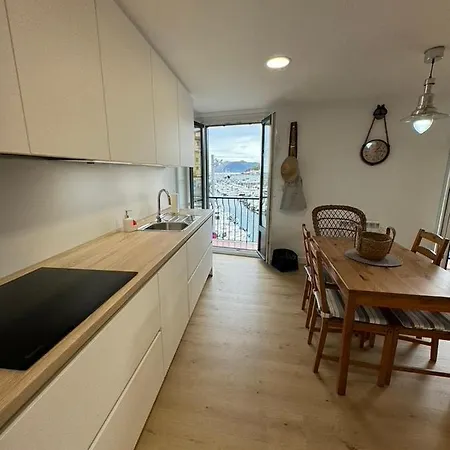 Istua - Etxie La Casa