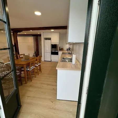 Istua - Etxie La Casa Apartment *