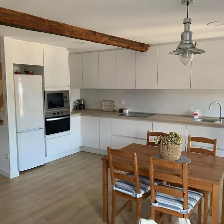 Istua - Etxie La Casa *