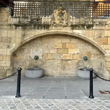 Istua - Etxie La Casa *