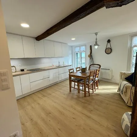 Istua - Etxie La Casa Apartamento *