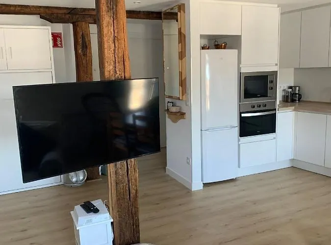 Istua - Etxie La Casa